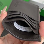 2025年7月7日入荷新作  Bottega Veneta 805827  Size12*7*0.5cm 極品/正規品同様/人気/革/バッグ/AJ工場