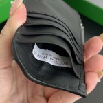 2025年7月7日入荷新作  Bottega Veneta 805827  Size12*7*0.5cm 極品/正規品同様/人気/革/バッグ/AJ工場