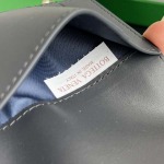 2025年7月7日入荷新作  Bottega Veneta 817398   13.3x9.5 極品/正規品同様/人気/革/バッグ/AJ工場