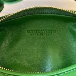 2025年7月7日入荷新作  Bottega Veneta2021Mini Jodie hobo ~Jodie651876  23x28x8 極品/正規品同様/人気/革/バッグ/AJ工場