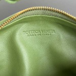 2025年7月7日入荷新作  Bottega Veneta2021Mini Jodie hobo ~Jodie651876  23x28x8極品/正規品同様/人気/革/バッグ/AJ工場