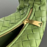 2025年7月7日入荷新作  Bottega Veneta2021Mini Jodie hobo ~Jodie651876  23x28x8極品/正規品同様/人気/革/バッグ/AJ工場