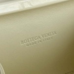 2025年7月7日入荷新作 Bottega Veneta Kont 795095  19*11.5*5  極品/正規品同様/人気/革/バッグ/AJ工場