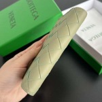 2025年7月7日入荷新作  Bottega Veneta 607482  13.3x9.5 極品/正規品同様/人気/革/バッグ/AJ工場