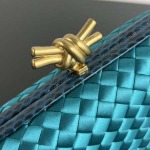 2025年7月7日入荷新作 Bottega Veneta Knot  717622  knot Logo  20x12x5.5 極品/正規品同様/人気/革/バッグ/AJ工場