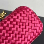 2025年7月7日入荷新作 Bottega Veneta Knot  717622  knot Logo  20x12x5.5 極品/正規品同様/人気/革/バッグ/AJ工場