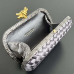 2025年7月7日入荷新作 Bottega Veneta Knot  717622  knot Logo  20x12x5.5 極品/正規品同様/人気/革/バッグ/AJ工場