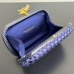 2025年7月7日入荷新作 Bottega Veneta Knot  717622  knot Logo  20x12x5.5 極品/正規品同様/人気/革/バッグ/AJ工場