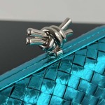 2025年7月7日入荷新作 Bottega Veneta Knot  717622  knot  20x12x5.5  極品/正規品同様/人気/革/バッグ/AJ工場