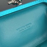 2025年7月7日入荷新作 Bottega Veneta Knot  717622  knot  20x12x5.5  極品/正規品同様/人気/革/バッグ/AJ工場