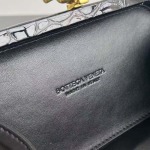 2025年7月7日入荷新作 Bottega Veneta Knot  717622 knot 20x12x5.5 極品/正規品同様/人気/革/バッグ/AJ工場