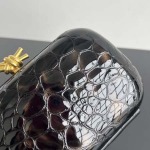 2025年7月7日入荷新作 Bottega Veneta Knot  717622 knot 20x12x5.5 極品/正規品同様/人気/革/バッグ/AJ工場