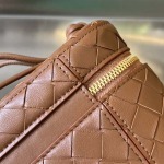 2025年7月7日入荷新作Bottega Veneta  743551  18x12.5x8極品/正規品同様/人気/革/バッグ/AJ工場