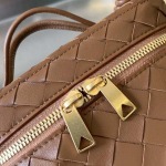 2025年7月7日入荷新作Bottega Veneta  743551  18x12.5x8極品/正規品同様/人気/革/バッグ/AJ工場