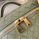 2025年7月7日入荷新作Bottega Veneta  743551  18x12.5x8極品/正規品同様/人気/革/バッグ/AJ工場