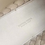 2025年7月7日入荷新作#Bottega Veneta 2023Andiamo   743568   25x22x10.5  極品/正規品同様/人気/革/バッグ/AJ工場