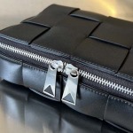 2025年7月7日入荷新作 730027  Bottega Veneta  20x15x5   極品/正規品同様/人気/革/バッグ/AJ工場