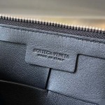 2025年7月7日入荷新作 730027  Bottega Veneta  20x15x5   極品/正規品同様/人気/革/バッグ/AJ工場