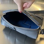 2025年7月7日入荷新作 730027  Bottega Veneta  20x15x5   極品/正規品同様/人気/革/バッグ/AJ工場