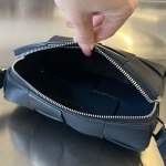 2025年7月7日入荷新作  730027  Bottega Veneta  20x15x5   極品/正規品同様/人気/革/バッグ/AJ工場