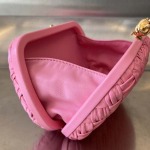 2025年7月7日入荷新作  Bottega Veneta Knot 717622  knotLogo  19x11.5x5   極品/正規品同様/人気/革/バッグ/AJ工場