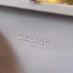 2025年7月7日入荷新作 Bottega Veneta Kont 717622  /   19*11.5*5P極品/正規品同様/人気/革/バッグ/AJ工場