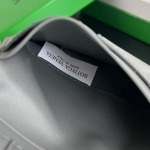 2025年7月7日入荷新作 Bottega Veneta  749940  10  14.5x9.5 極品/正規品同様/人気/革/バッグ/AJ工場