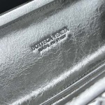 2025年7月7日入荷新作 Bottega Veneta 新作    (717622 25cm)   SIZE:25x10x5 極品/正規品同様/人気/革/バッグ/AJ工場