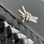 2025年7月7日入荷新作 Bottega Veneta 新作    (717622 25cm)   SIZE:25x10x5 極品/正規品同様/人気/革/バッグ/AJ工場