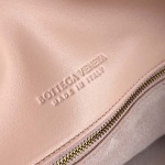 2025年7月7日入荷新作BV秋冬新作806034 Medium Liberta   900  Size：35極品/正規品同様/人気/革/バッグ/AJ工場