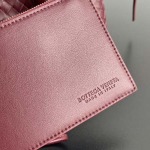 2025年7月7日入荷新作 Bottega Veneta   826830     SIZE:10*7.5*6*5.極品/正規品同様/人気/革/バッグ/AJ工場