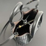 2025年7月7日入荷新作 Bottega Veneta   826830     SIZE:10*7.5*6*5.極品/正規品同様/人気/革/バッグ/AJ工場