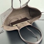 2025年7月7日入荷新作Bv  807068     SIZE:  8.2*  7.2* * 3極品/正規品同様/人気/革/バッグ/AJ工場