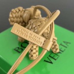 2025年7月7日入荷新作Bv  807068     SIZE:  8.2*  7.2* * 3極品/正規品同様/人気/革/バッグ/AJ工場