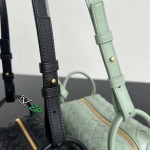 2025年7月7日入荷新作BV新作  Loop   796615   Size：19X12X9cm極品/正規品同様/人気/革/バッグ/AJ工場