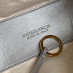 2025年7月7日入荷新作BV新作  Loop   796615   Size：19X12X9cm 極品/正規品同様/人気/革/バッグ/AJ工場