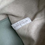 2025年7月7日入荷新作BV新作  Loop   796615 Size：19X12X9cm 極品/正規品同様/人気/革/バッグ/AJ工場