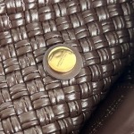 2025年7月7日入荷新作 Bottega Veneta 新作 Tosca 777680  Tosca    SIZE:17*19.5*1cm極品/正規品同様/人気/革/バッグ/AJ工場