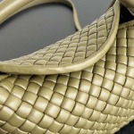 2025年7月7日入荷新作 Bottega Veneta 新作    805739     SIZE:23*11*8 極品/正規品同様/人気/革/バッグ/AJ工場