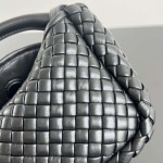 2025年7月7日入荷新作 Bottega Veneta 新作    805739     SIZE:23*11*8 極品/正規品同様/人気/革/バッグ/AJ工場