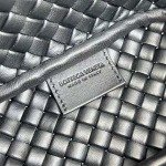 2025年7月7日入荷新作 Bottega Veneta 新作    805739     SIZE:23*11*8 極品/正規品同様/人気/革/バッグ/AJ工場