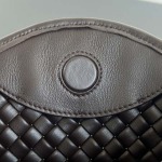 2025年7月7日入荷新作 Bottega Veneta 新作    805739     SIZE:23*11*8 極品/正規品同様/人気/革/バッグ/AJ工場