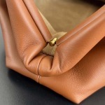 2025年7月7日入荷新作 Bottega Veneta 新作 Lauren 1980 796564   SIZE:31.5x16.5x11 極品/正規品同様/人気/革/バッグ/AJ工場