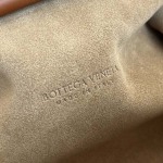 2025年7月7日入荷新作 Bottega Veneta 新作 Lauren 1980 796564   SIZE:31.5x16.5x11 極品/正規品同様/人気/革/バッグ/AJ工場