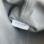 2025年7月7日入荷新作 Bottega Veneta 新作Lauren 1980    804038    SIZE:27x15x8 極品/正規品同様/人気/革/バッグ/AJ工場