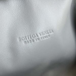 2025年7月7日入荷新作 Bottega Veneta 新作Lauren 1980    804038    SIZE:27x15x8 極品/正規品同様/人気/革/バッグ/AJ工場