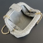 2025年7月7日入荷新作 Bottega Veneta 新作Lauren 1980    804038    SIZE:27x15x8 極品/正規品同様/人気/革/バッグ/AJ工場