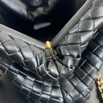 2025年7月7日入荷新作 Bottega Veneta 新作Lauren 1980    804038    SIZE:27x15x8 極品/正規品同様/人気/革/バッグ/AJ工場