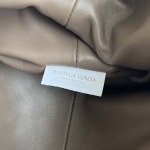 2025年7月7日入荷新作 Bottega Veneta 新作Lauren 1980    785807     SIZE:31.5x16.5x11 極品/正規品同様/人気/革/バッグ/AJ工場