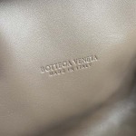 2025年7月7日入荷新作 Bottega Veneta 新作Lauren 1980    785807     SIZE:31.5x16.5x11 極品/正規品同様/人気/革/バッグ/AJ工場